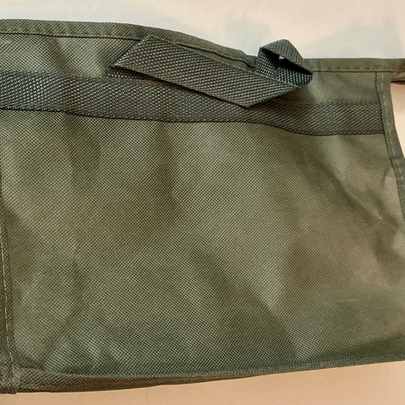 Clear See-Through Zipper Bag with Gray Handles – Versatile & Spacious - Picture 14 of 16